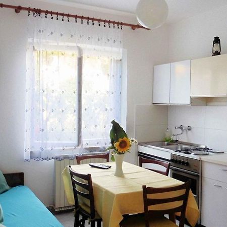The Apartment With Air Conditioned Пореч Екстериор снимка